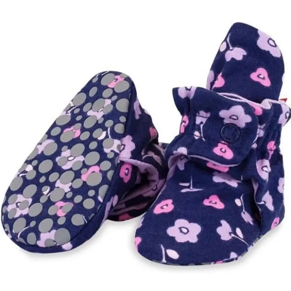 Zutano Baby Girls Organic Cotton Floral Soft Sole Gripper Booties. 12 Months.